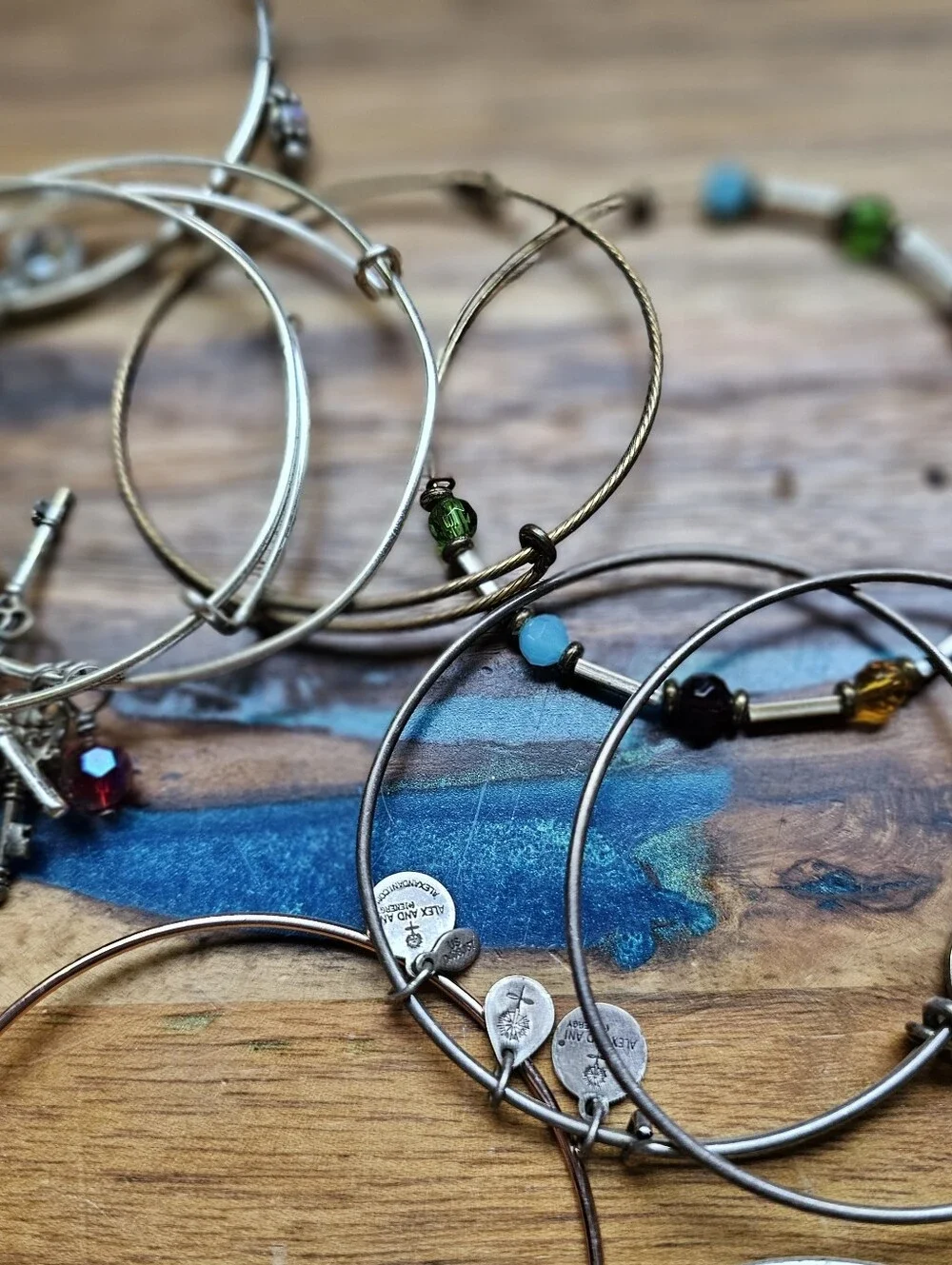 Craft Jewelry Lot 29 Wire Expandable Charm Bangle Bracelets Inc 10 Alex And Ani